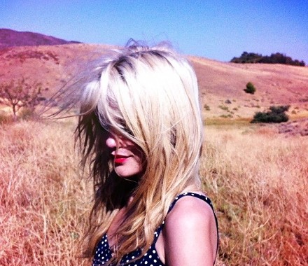 BLARE's 5 BEST NEW ARTISTS (NOVEMBER 2012)