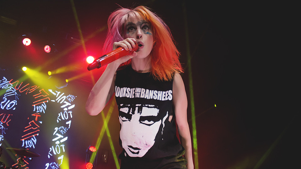 Paramore - Featured Image